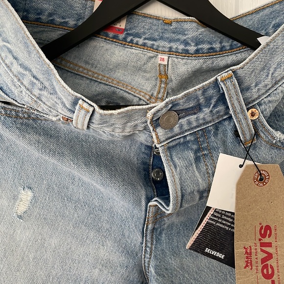 Levi’s wedgie jean - Picture 2 of 10